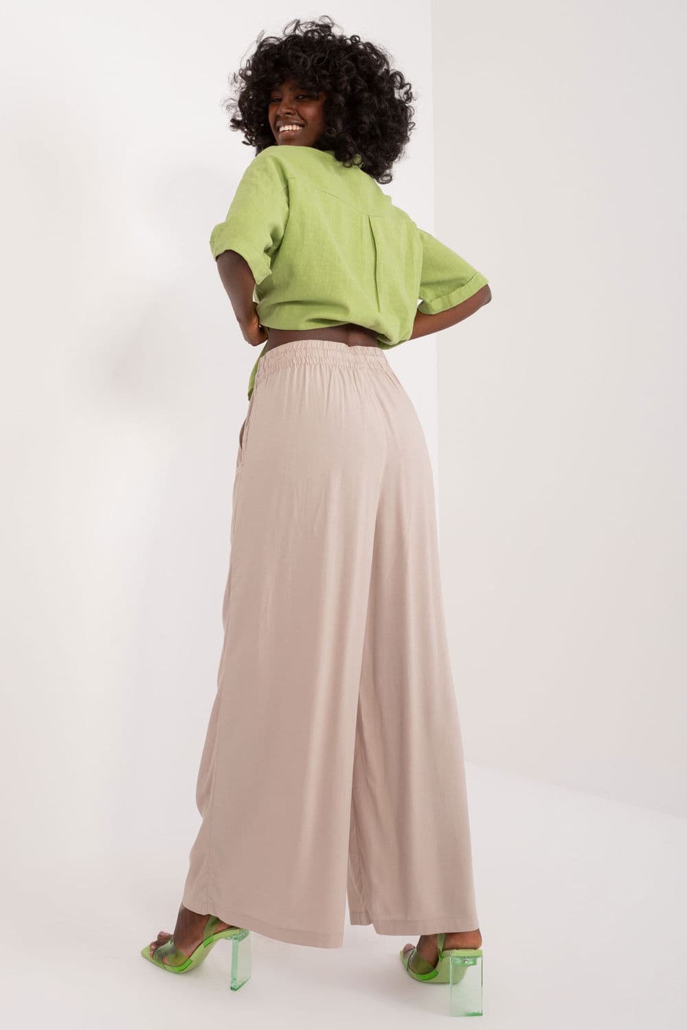 Pantaloni da donna model 197538 Sublevel - Miniatura 3