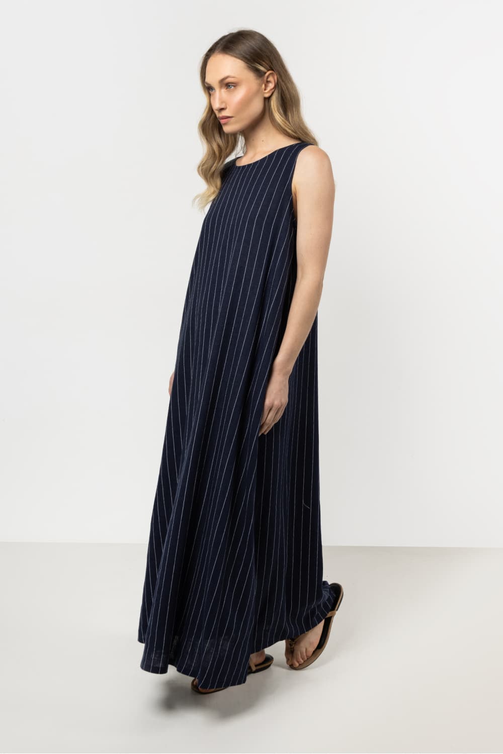 Vestito da giorno model 212181 awama - Miniatura 2