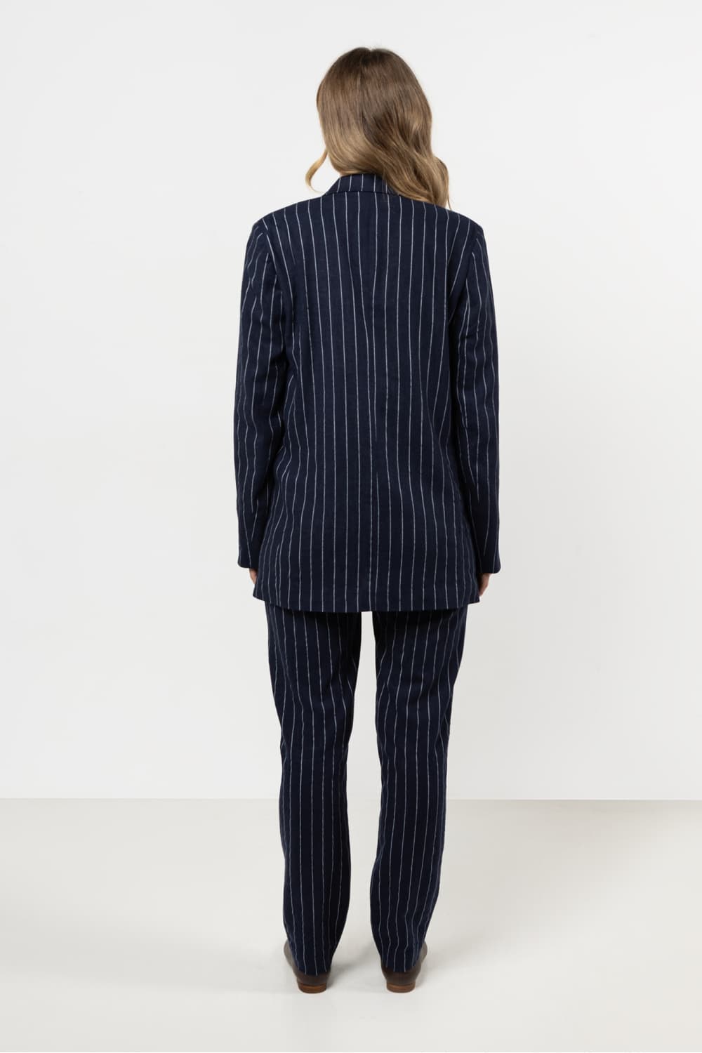 Pantaloni da donna model 212184 awama - Miniatura 3