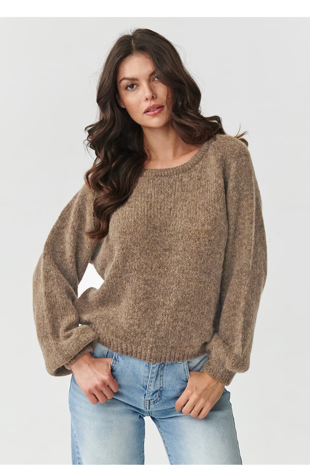 Maglione model 217384 Makadamia