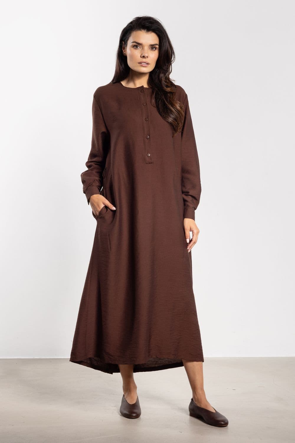 Vestito da giorno model 219022 awama - Miniatura 2