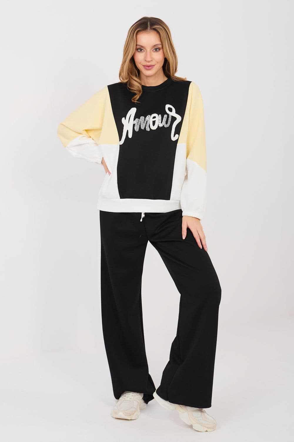 completo model 224784 Rue Paris
