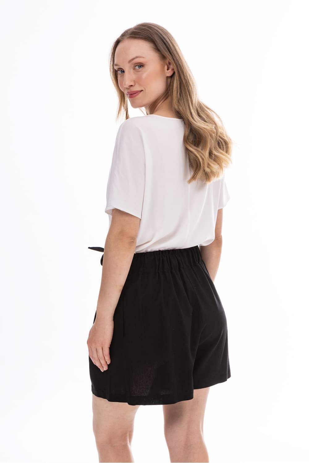 Pantaloncini model 225294 awama - Miniatura 3