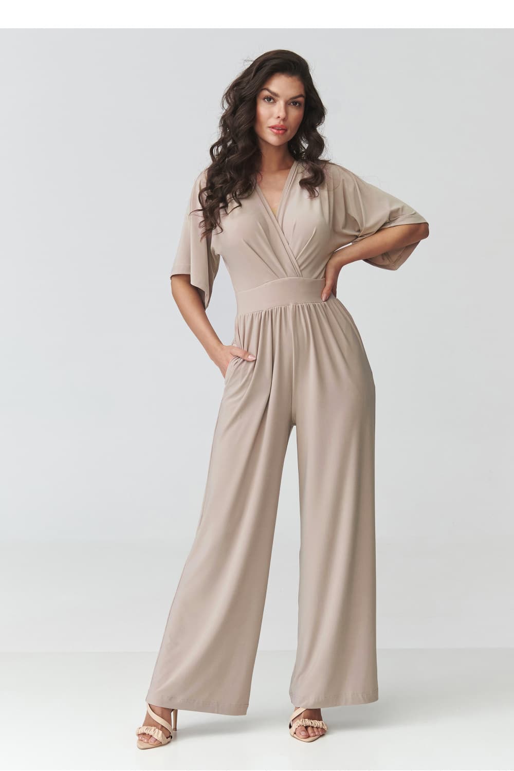 Tuta model 226848 Makadamia