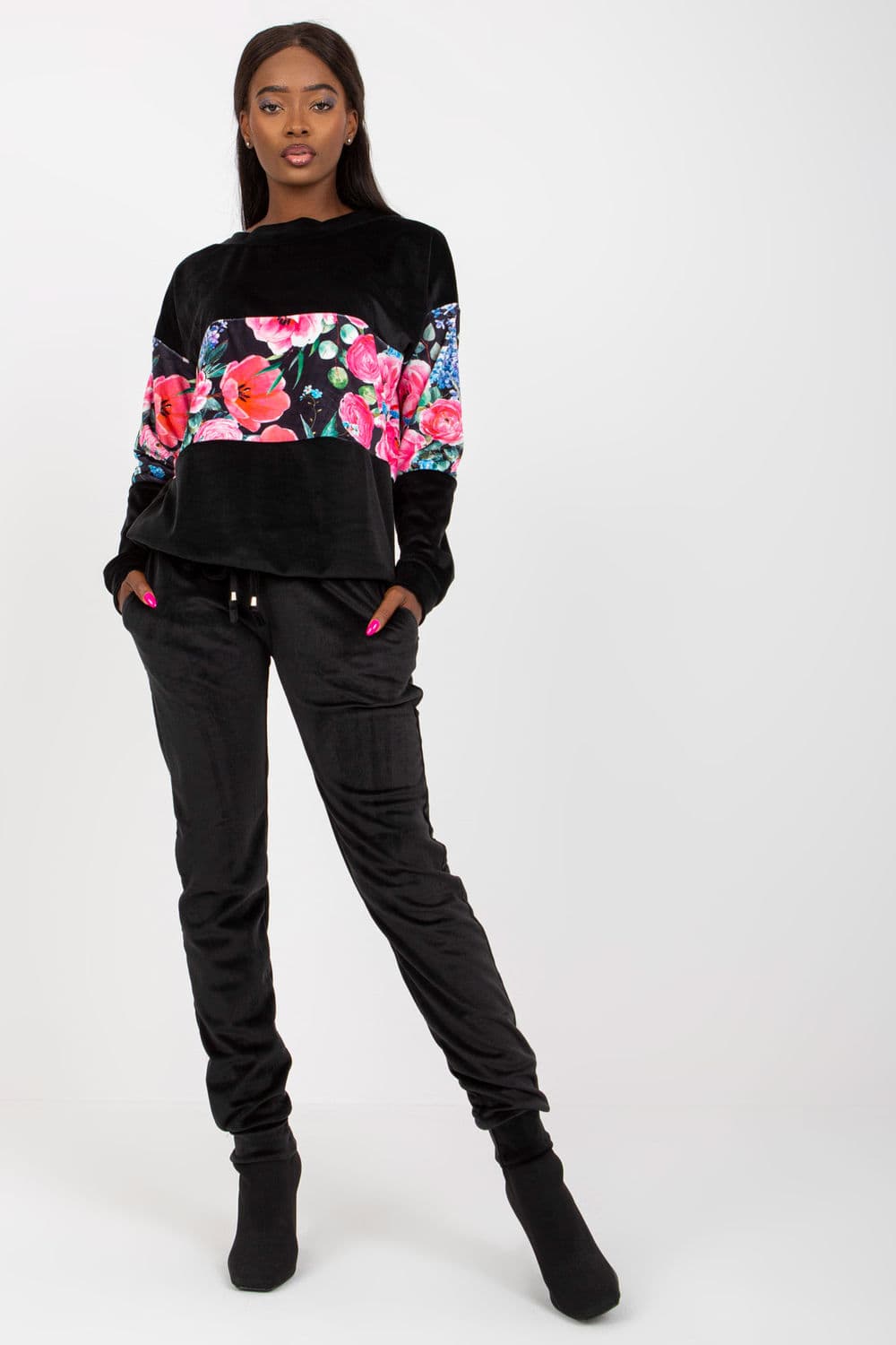 completo model 169457 Rue Paris