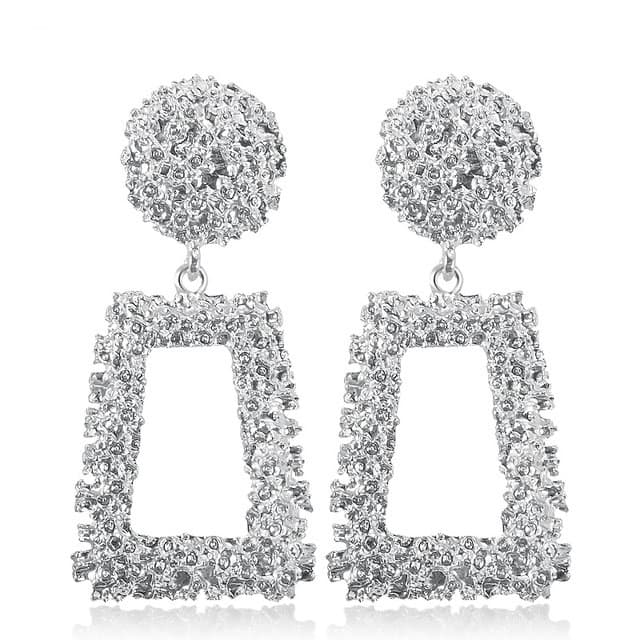 Orecchini geometrici trapezoidali lunghi in metallo con effetto scrub esagerato (Argento)