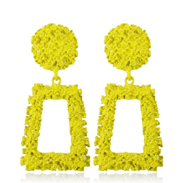 Orecchini geometrici trapezoidali lunghi in metallo con effetto scrub esagerato (Giallo)