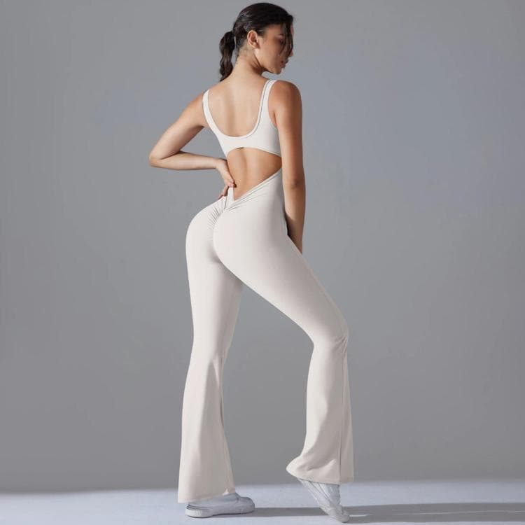 Body a vita alta senza schiena con gamba larga e sollevamento dei glutei per yoga