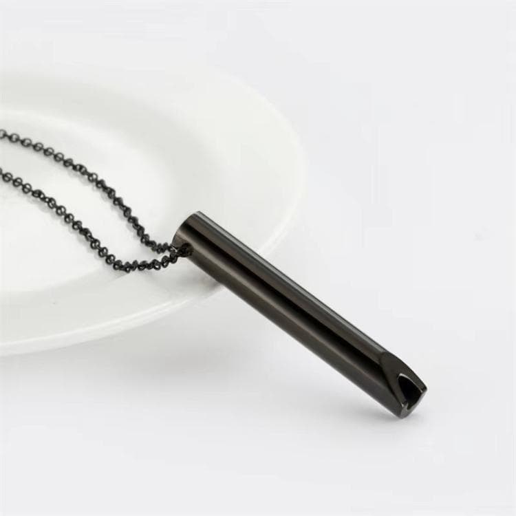 Collana personalizzata 3D decompressione respiratore in acciaio inossidabile regolabile con fischietto (nero classico)
