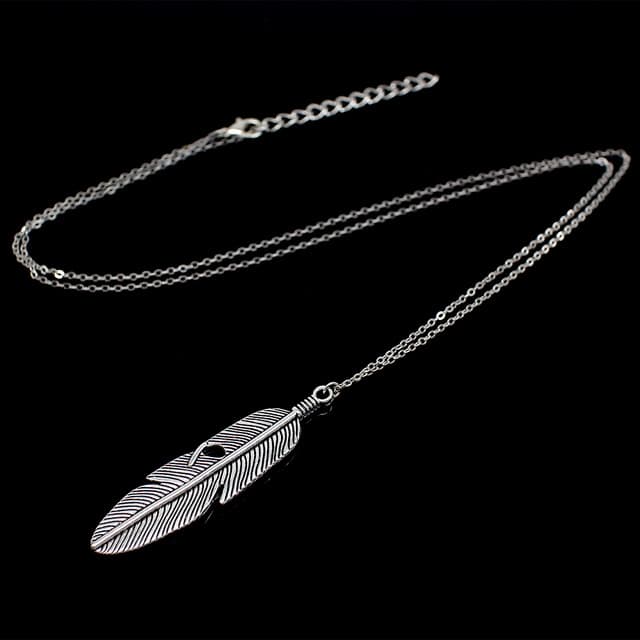Collana semplice classica con ciondolo a forma di piuma, catena lunga per maglione, gioiello choker per donna (Argento)
