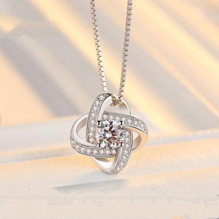 Collana da donna con diamanti incastonati, catena clavicola, ciondolo trifoglio, gioielli in argento temperamento (bianco)
