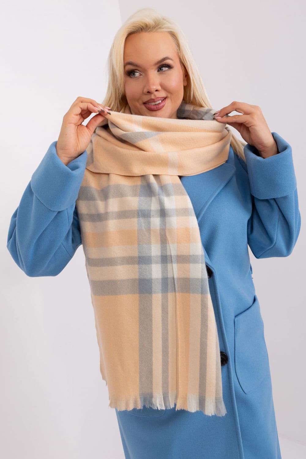Scialle model 190564 AT