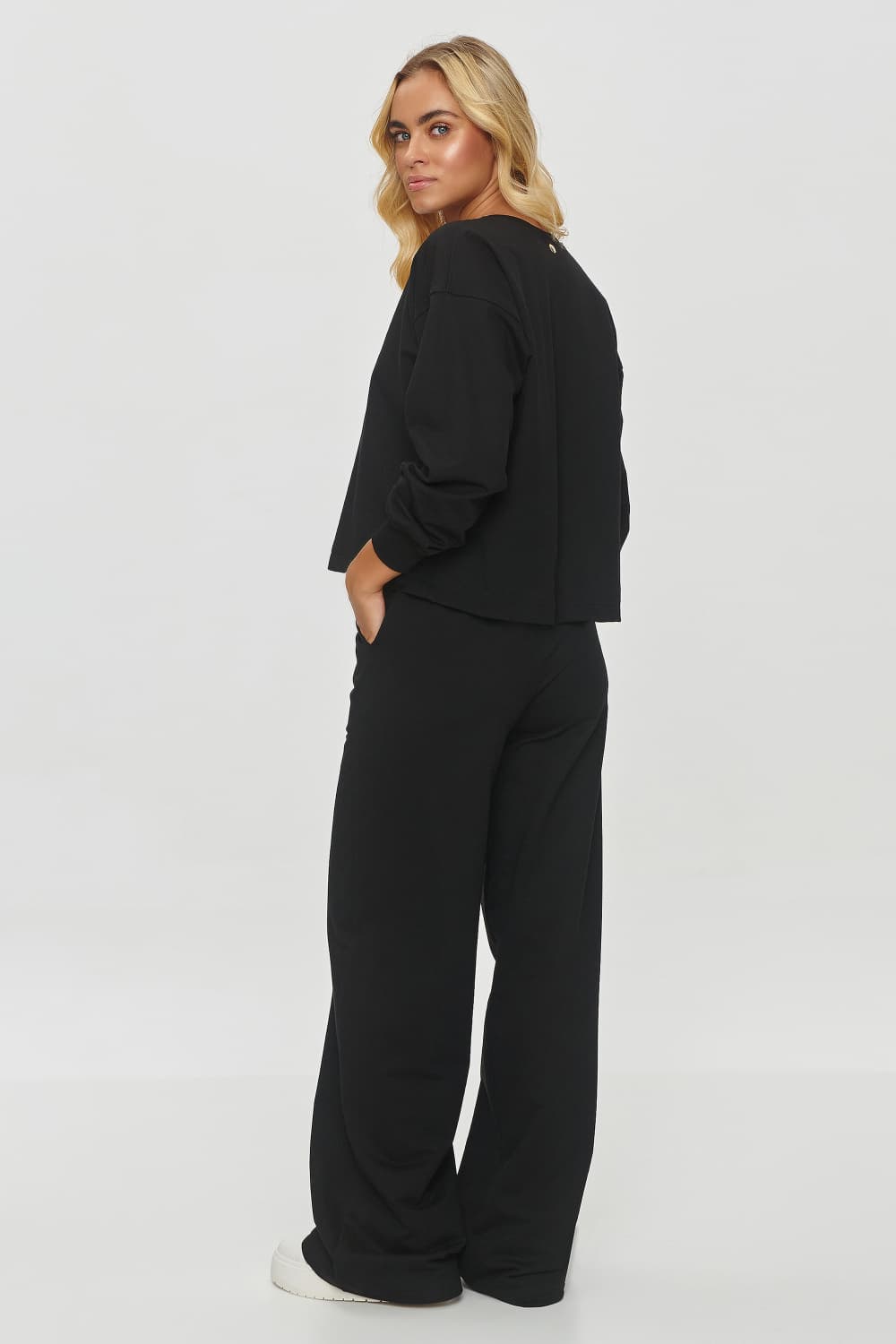 completo model 200043 Makadamia
