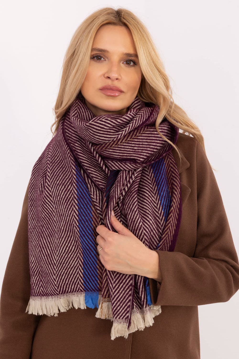 Scialle model 206037 AT