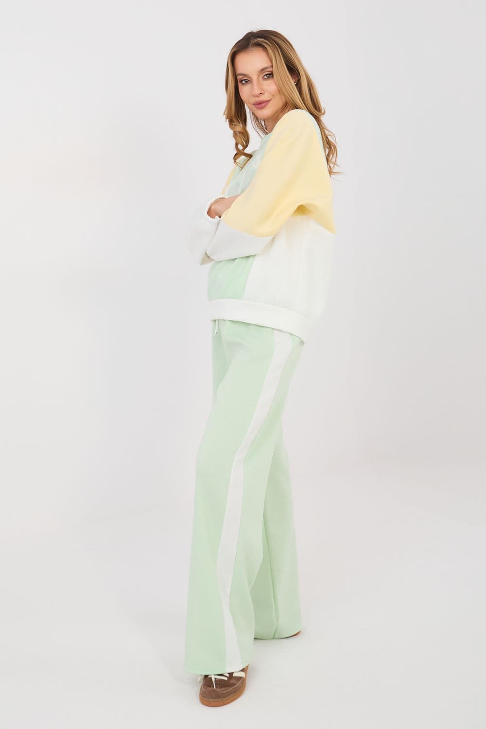 completo model 224785 Rue Paris