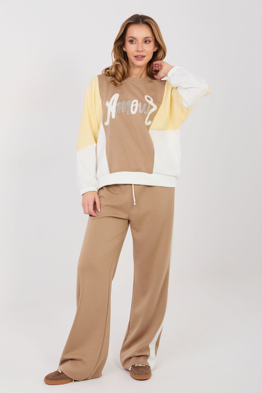 completo model 224786 Rue Paris