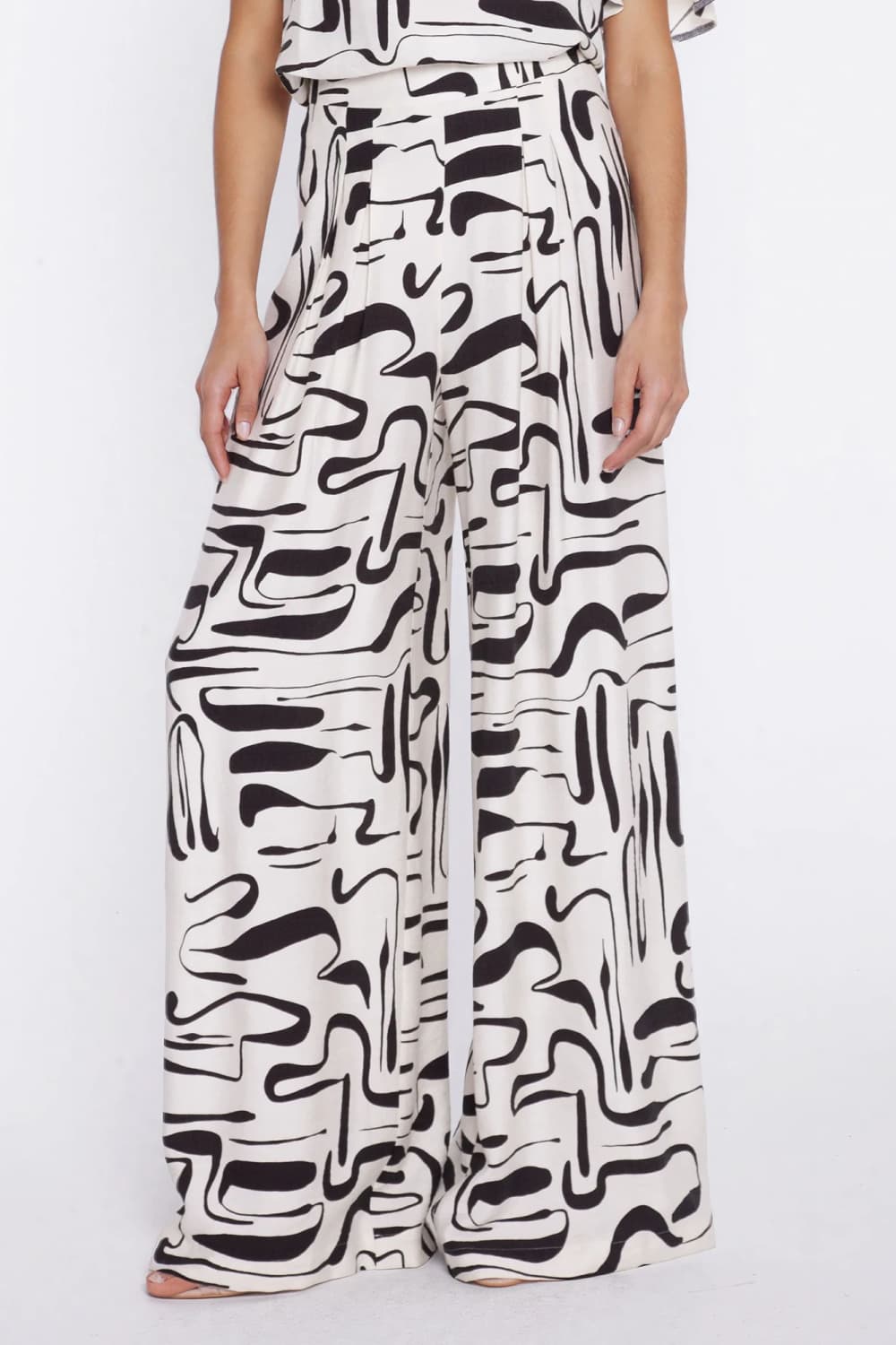 Pantaloni da donna model 228007 Nife