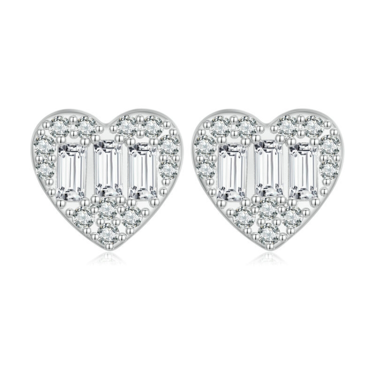 BSE766 Sterling Silver S925 Plated Platinum Sparkling Zirconia Heart Stud Earrings
