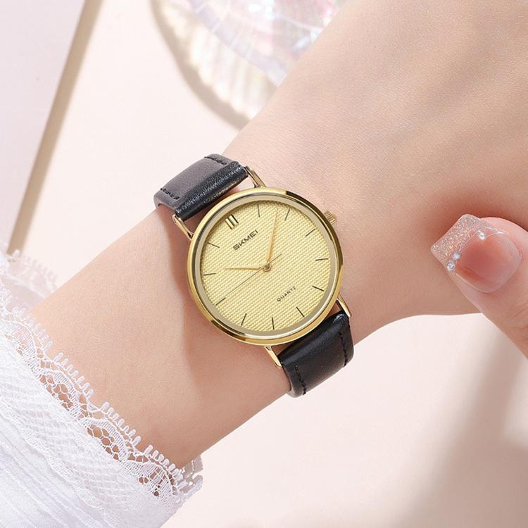 SKMEI 2568 Simple Leather Strap Women Watch 30m Water-Resistant Quartz Watch(Gold Case Gold Dial)