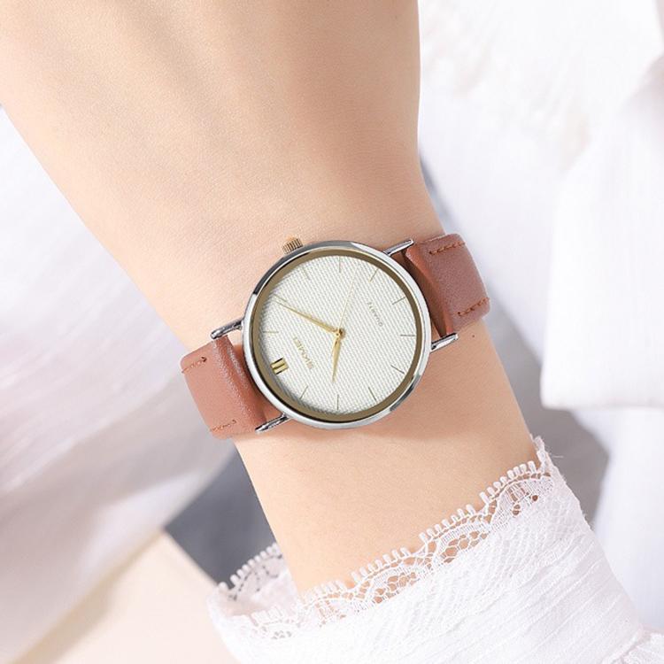 SKMEI 2568 Simple Leather Strap Women Watch 30m Water-Resistant Quartz Watch(Silver Case Brown Strap)